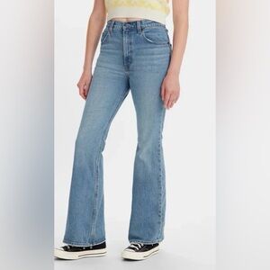 Levi’s Women’s 70s High Flare Size 27